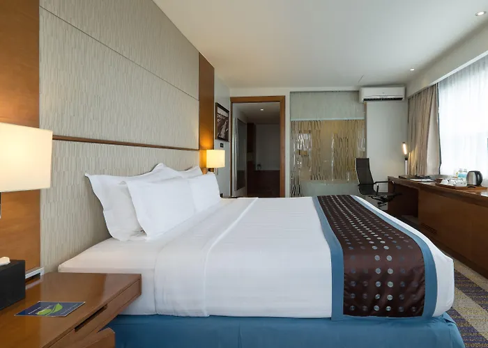 Lex 4* Cebu